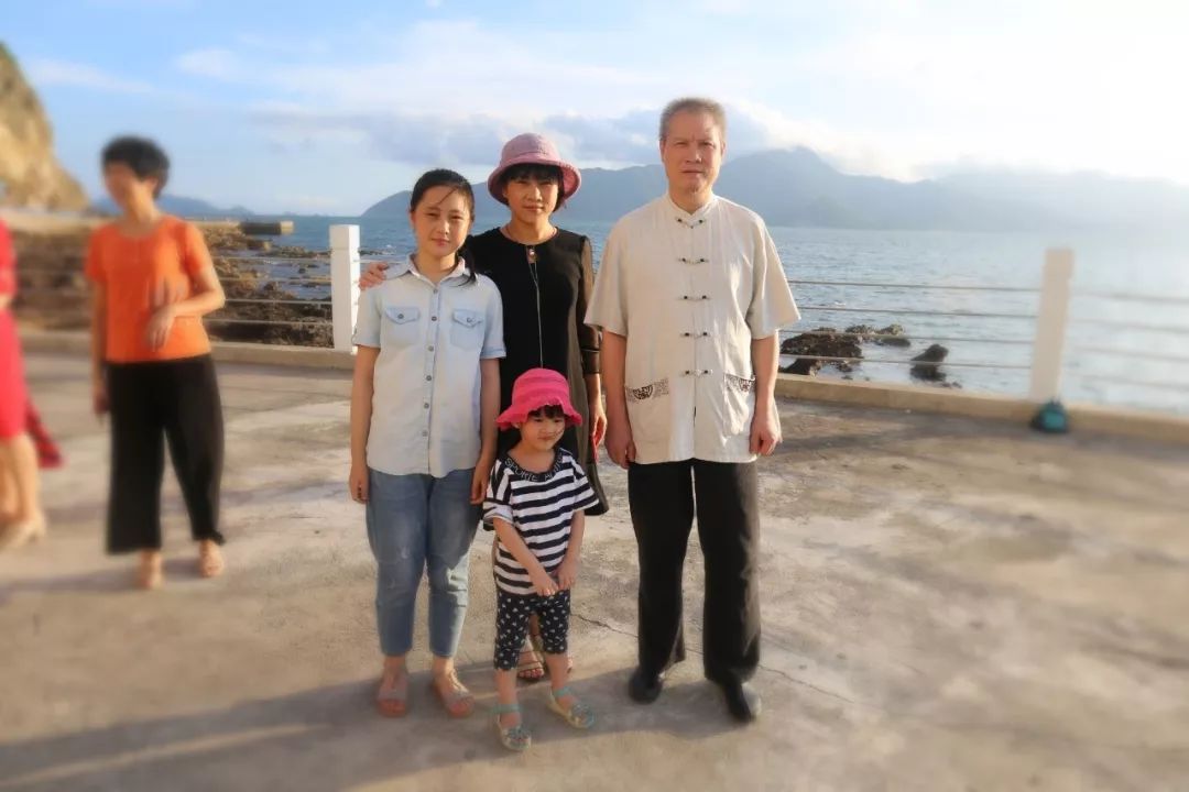 孩子晚上12點未回家，媽媽的處理方式讓人意外！