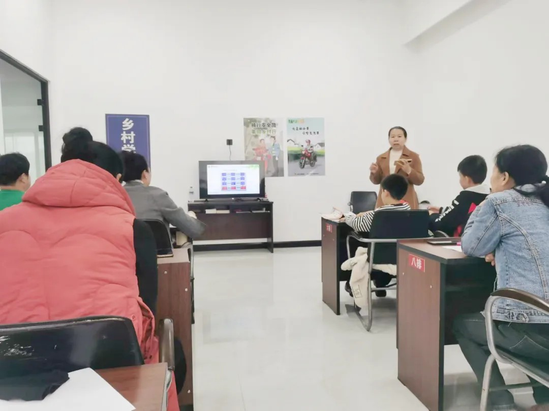 1730333258416592.jpg 1730333258416592.jpg