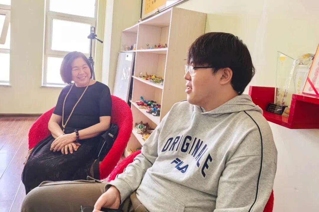 視野與愛(ài)心是打開(kāi)心理咨詢大門的鑰匙——遼寧爸媽在線中心成員之家沙龍紀(jì)實(shí)